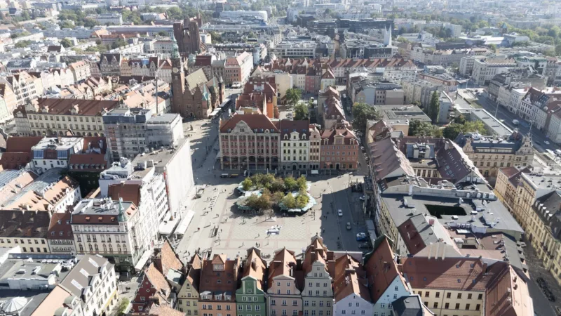 Plac Solny i Rynek we Wrocławiu z drona — fotografia Arkadiusza Augusta